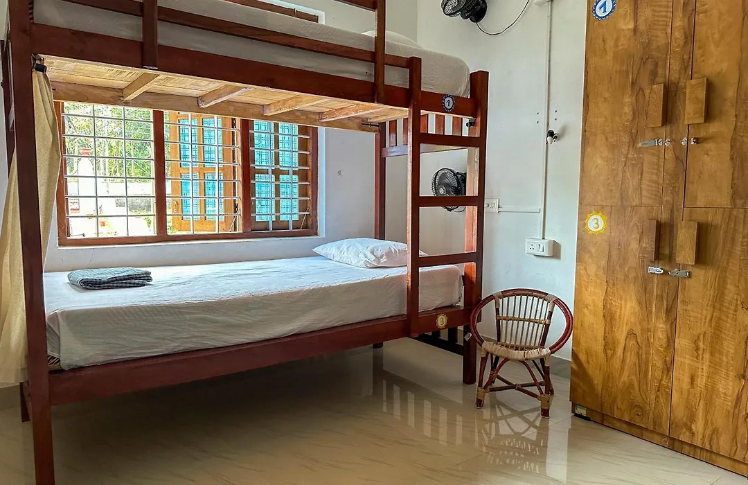 Molly'S Hostel-1